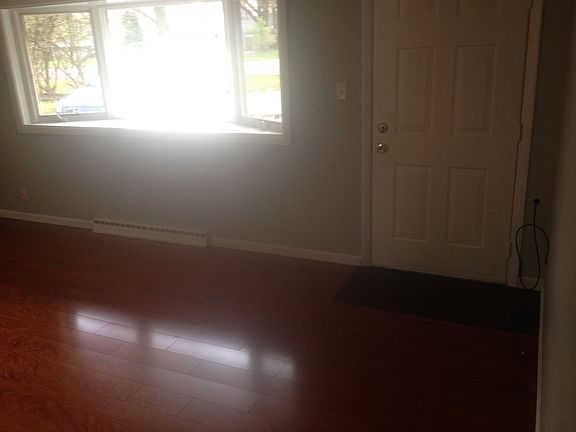 Living Room Bay Window New hardwood Laminate Floors