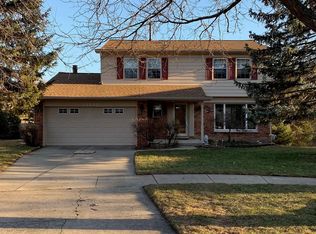 24540 Park Ridge Ct, Novi, MI 48375