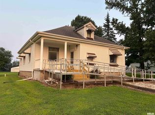 1814 E 1650th St, Paloma, IL 62359