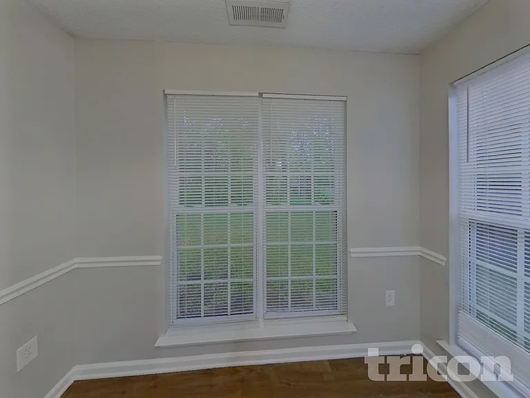 4688 Falcon Chase Dr SW — Photo 3