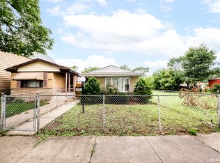 9238 S Calumet Ave, Chicago, IL 60619