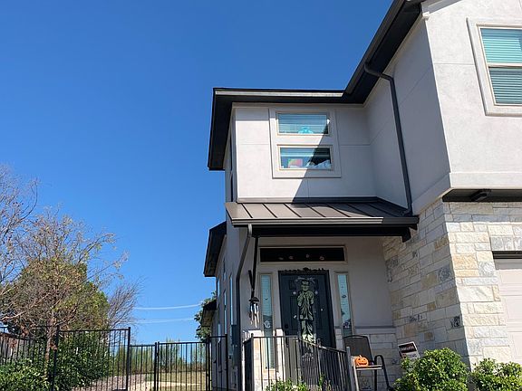 4th image of 3240 E Whitestone Blvd Unit 60