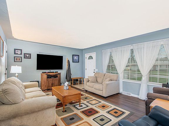 4th image of 2430 Kimberly Dr