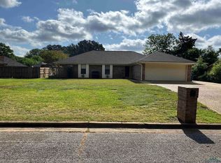 46 Pine Burr Cir, Marshall, TX 75672