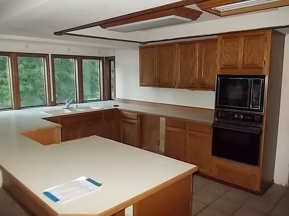 5th image of 1817 Cameo Ct NW