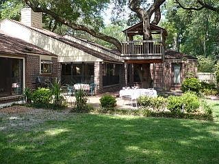 Large Fenced in Back Yard