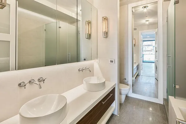 Sold by MNS | media 1