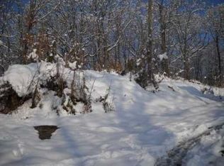 1009 Locust Rd, Charleston, WV 25314