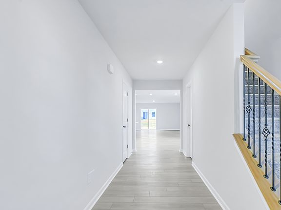 5th image of 521 Cassell Ct
