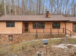 1185 Roses Branch Rd, Green Mountain, NC 28740