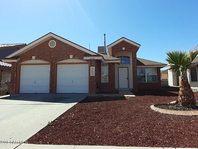 5692 Schwarzkopf Dr, El Paso, TX, 79934