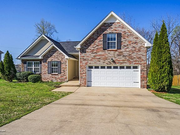 2nd image of 117 West Dr
