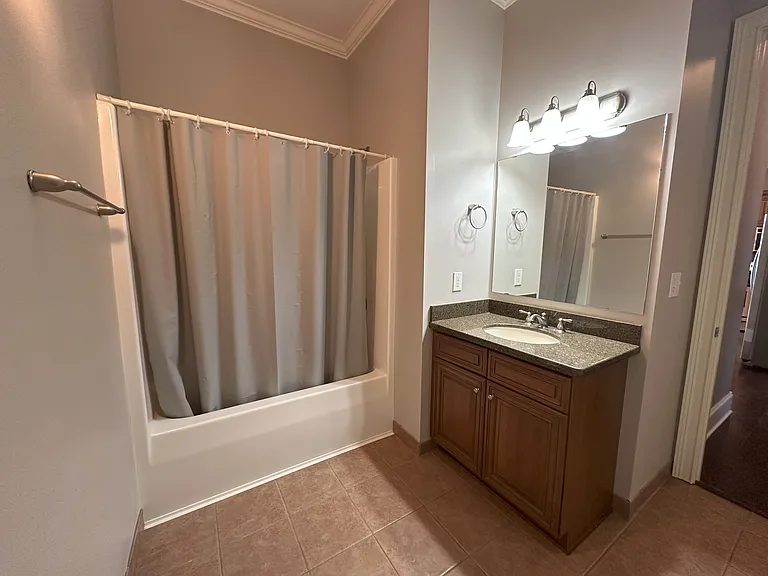 804 Watermarke Ln — Photo 7