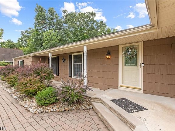 2nd image of 1137 Concord Dr