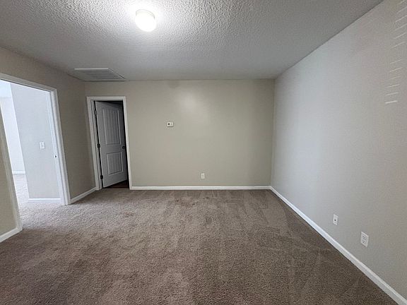 5th image of 328 Brightleaf Cir