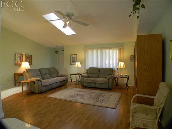 4th image of 1622 SE 11th Ter