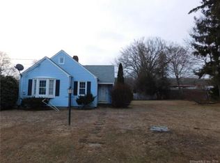 7 Huntley Ct, Niantic, CT 06357