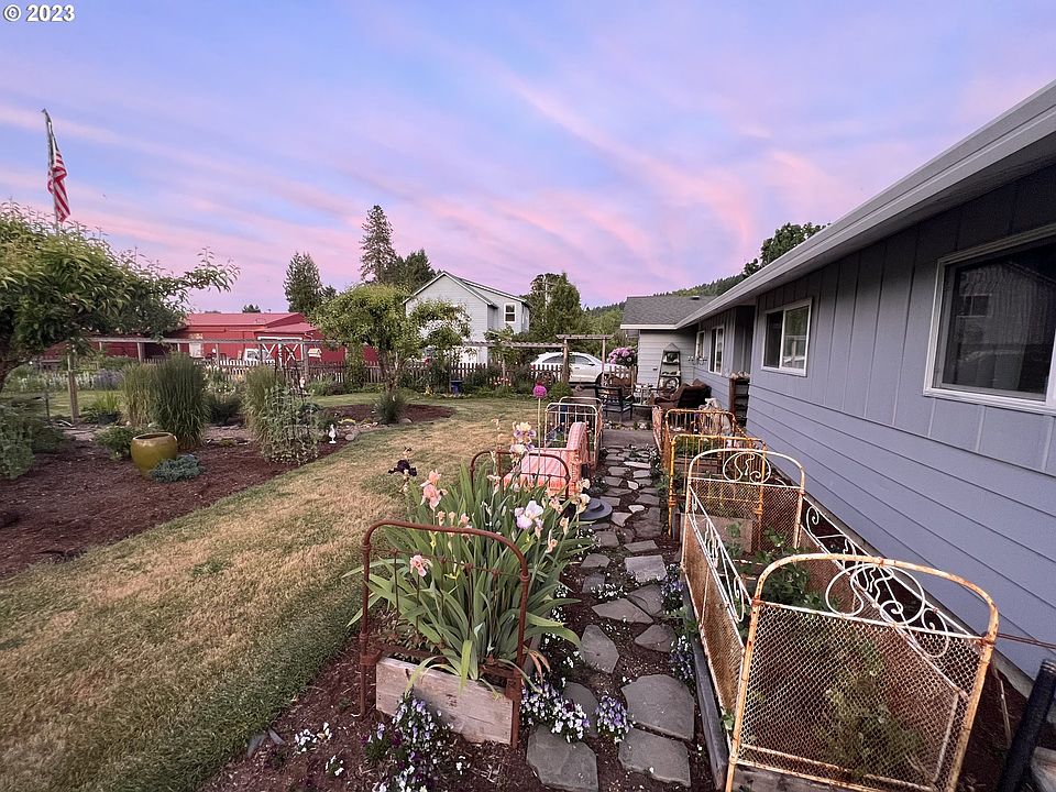 88110 Rustad Ln, OR 97487 MLS 22491703 Zillow
