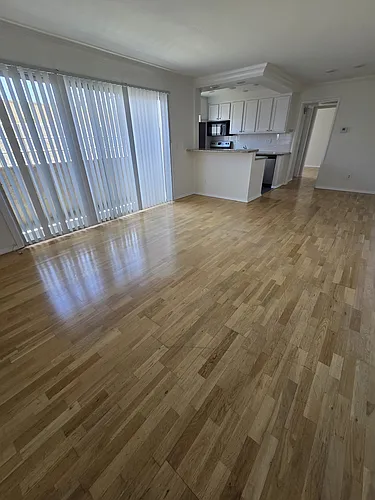 423 S Holt Ave #203 Photo 1