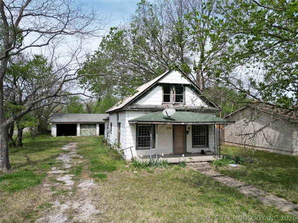 523 S Broadway St, Holdenville, OK 74848