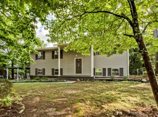2213 Round Tree Dr, Knoxville, TN 37923
