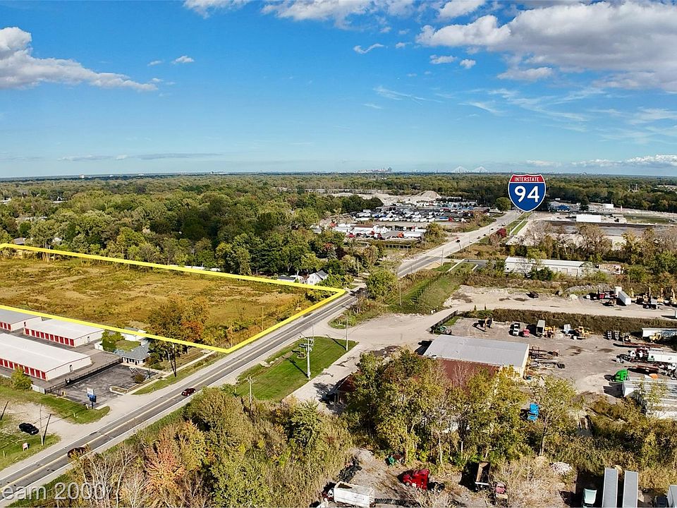 2nd image of 28176 Ecorse Rd