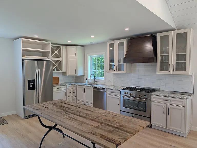 38 Artwill Ave — Photo 2