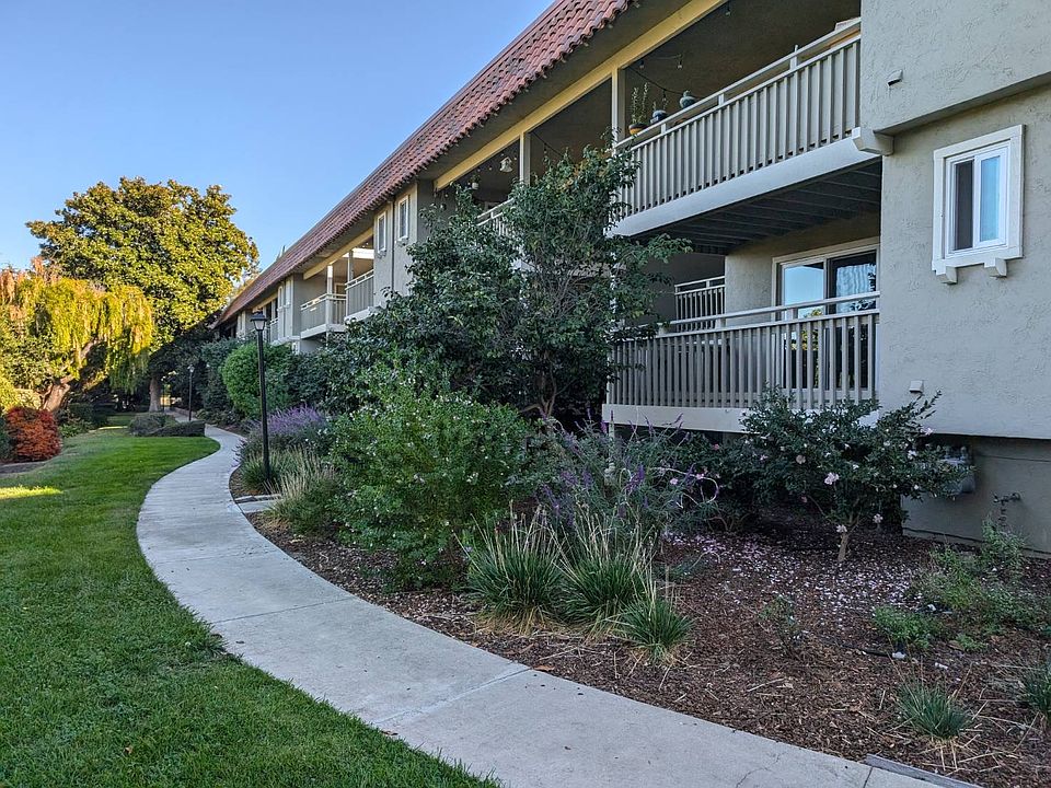 1st image of 2774 Mauricia Ave