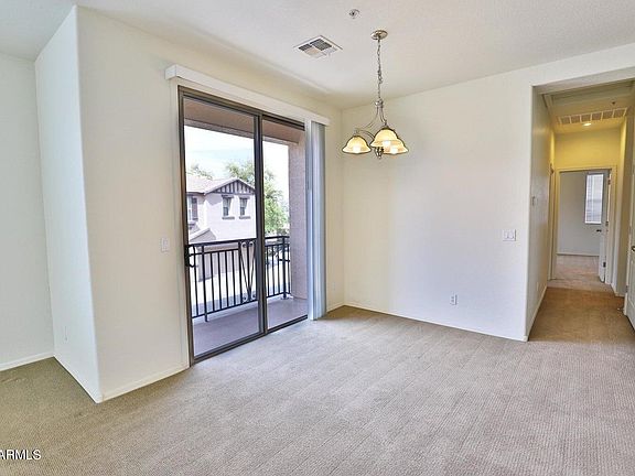 4th image of 2933 E DUNBAR Drive