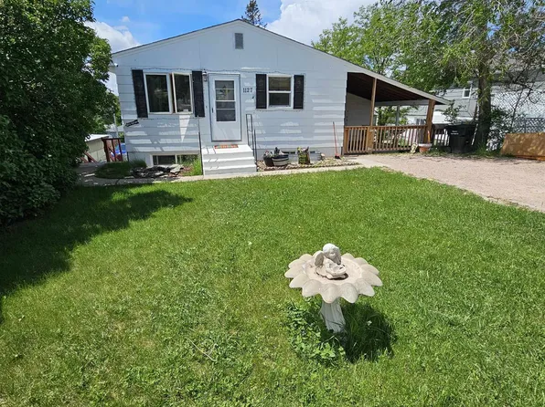 1127 Holcomb Ave, Rapid City, SD 57701