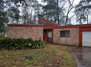 24604 Darkwood Ct, Huntsville, TX 77320