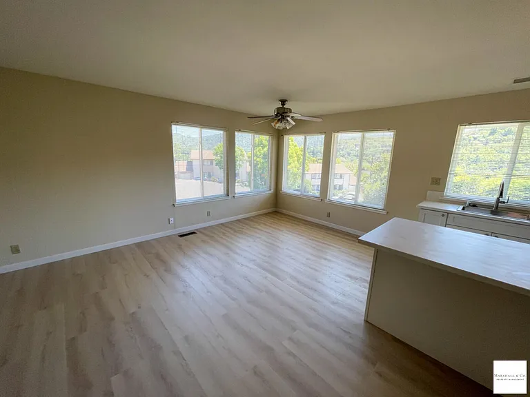 1610 Merritt Dr — Photo 7