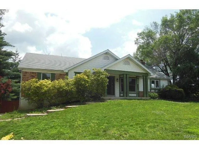 116 Hunters Pointe Dr photo 1