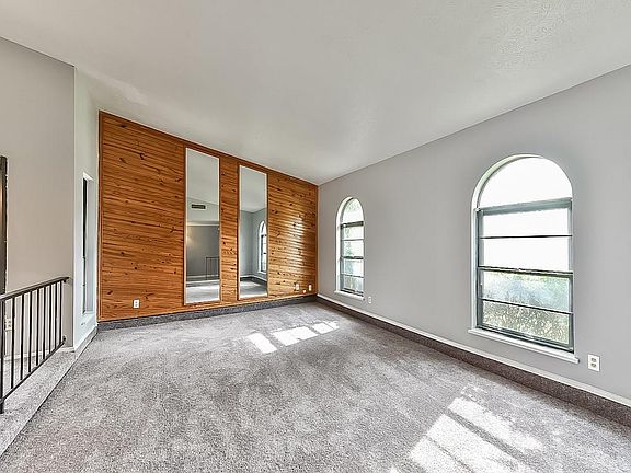 5th image of 14523 Merry Meadow Dr