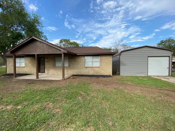 1062 County Road 913, Brazoria, TX 77422