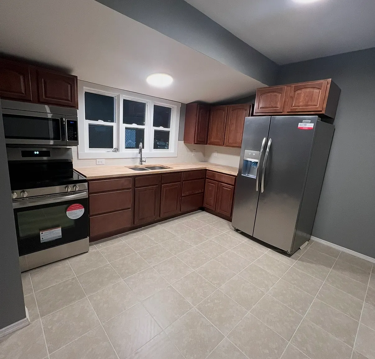 1 bed, 700 sqft, $1,600 — Photo 4