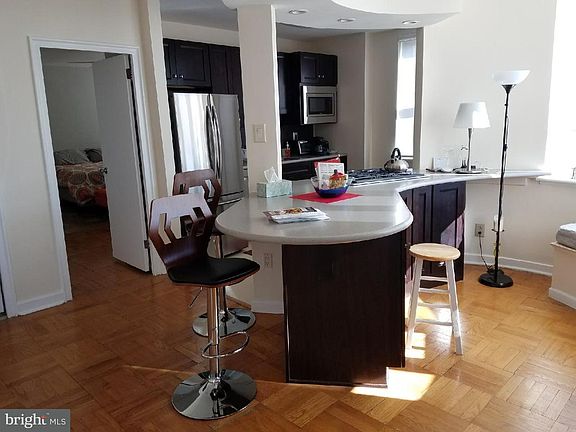 2nd image of 2601 Pennsylvania Ave APT 1106