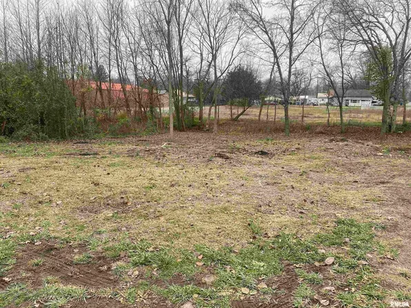 205 N Stuyvesant St, Benton, IL 62812