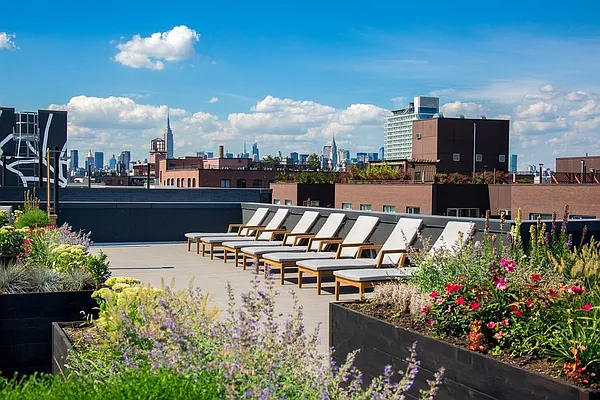 Rented by Bold New York | media 23