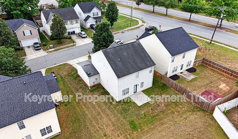 2703 Stafford St — Photo 53