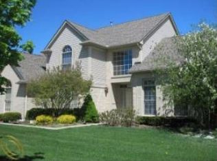 620 Sandalwood, Livonia, MI 48188