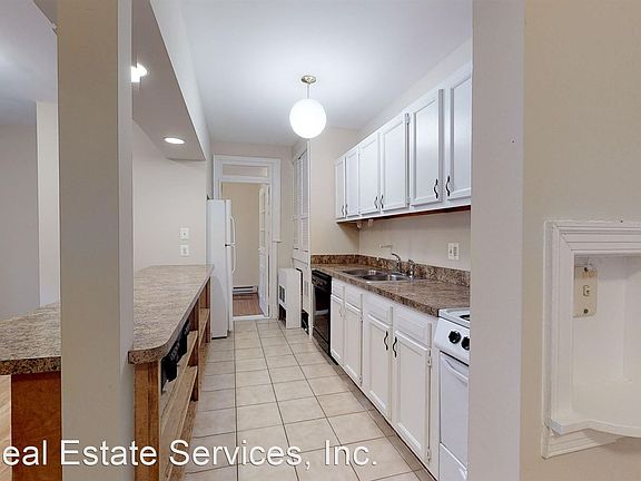 4th image of 4000 Edmunds St NW #8216884