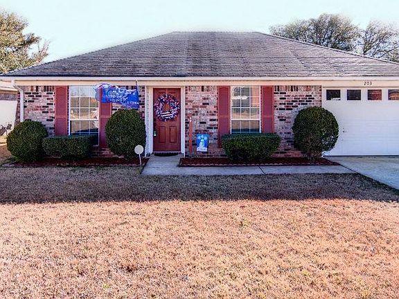5th image of 203 Wilder Dr