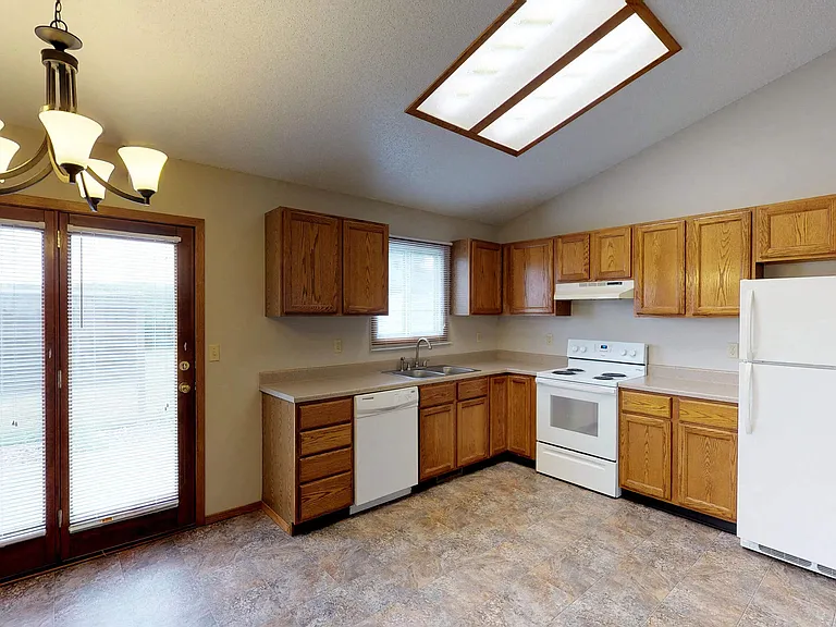 Cottage West Twin Homes — Photo 19