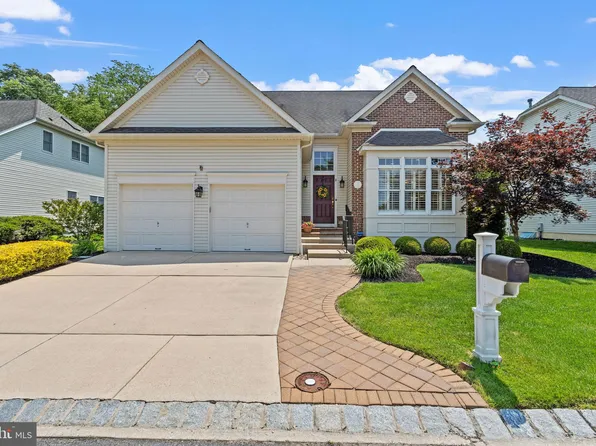 6 Easton Ln, Cinnaminson, NJ 08077