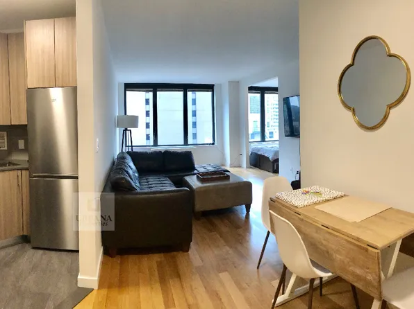 150 E 57th St APT 18C, New York, NY 10022