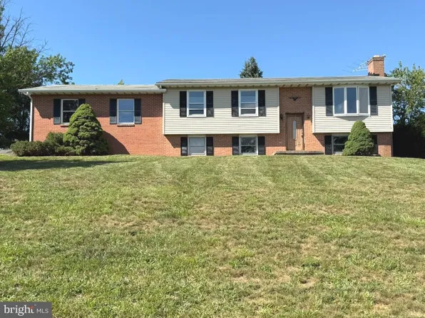 9301 Liberty Ct, Frederick, MD 21701
