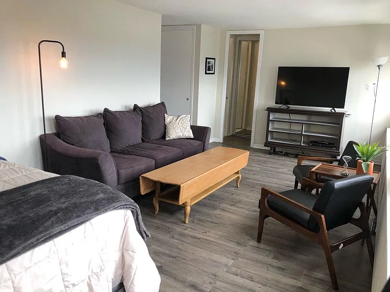 2626 N Lakeview Ave #3106 — Photo 3
