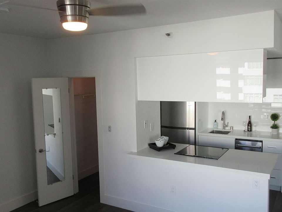 1st image of 201 Harrison St APT 506