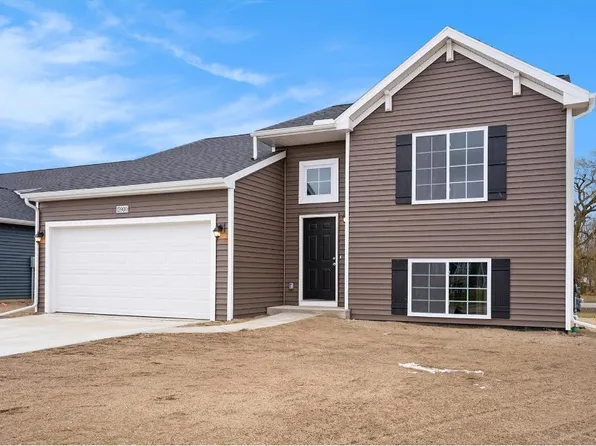 13900 Artesian Trl, Holland, MI 49424